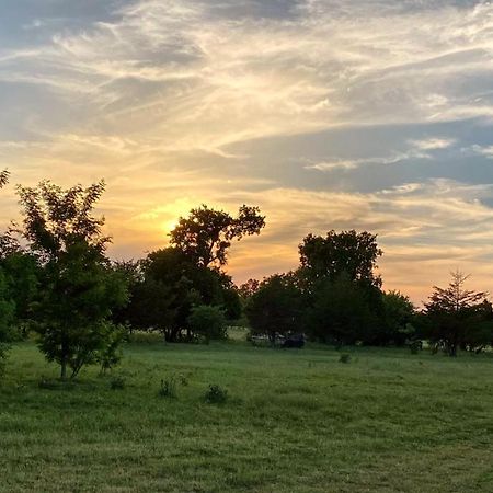 Tiny Cabin At The Donkeyranch Medicine Park المظهر الخارجي الصورة